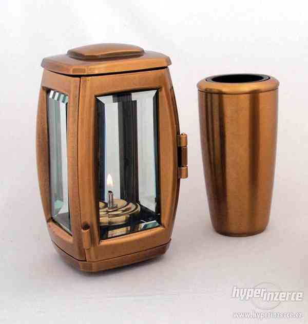 HŘBITOVNÍ DOPLŇKY (lampy, urny, mísy, vázy) - rozumné ceny - foto 7