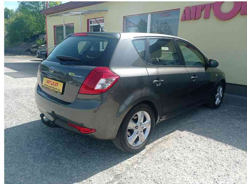 Kia Cee´d 1.4 CVVTi Tažné/1maj/+Sada Kol - foto 3