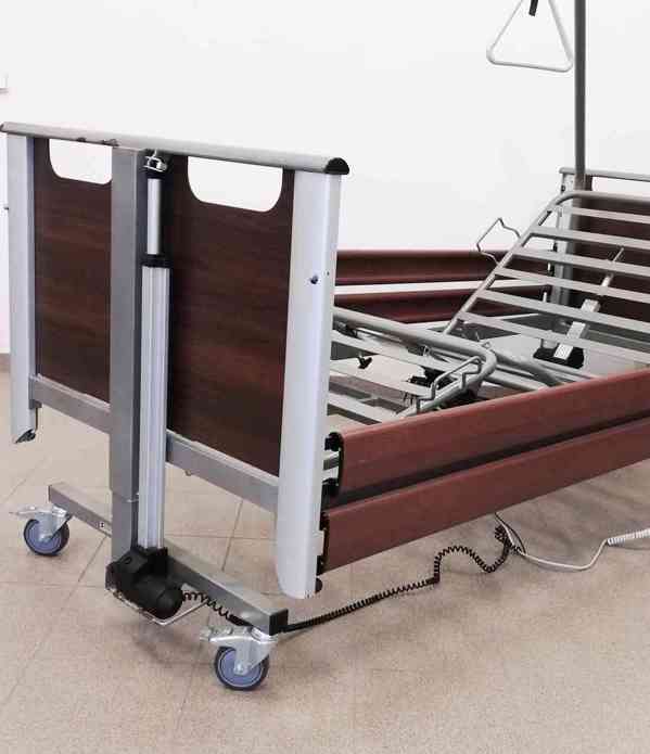 Luxusní Invalidní elektrická polohovací postel  - foto 2