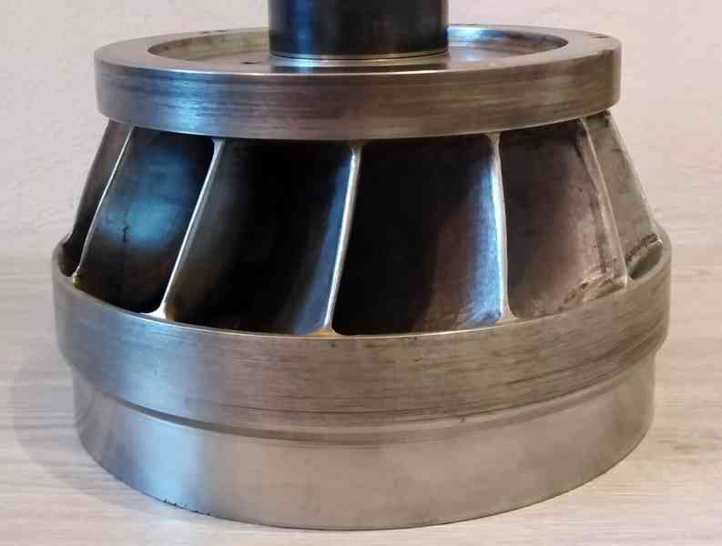 Prodám spirální Francisovu turbínu. - foto 1