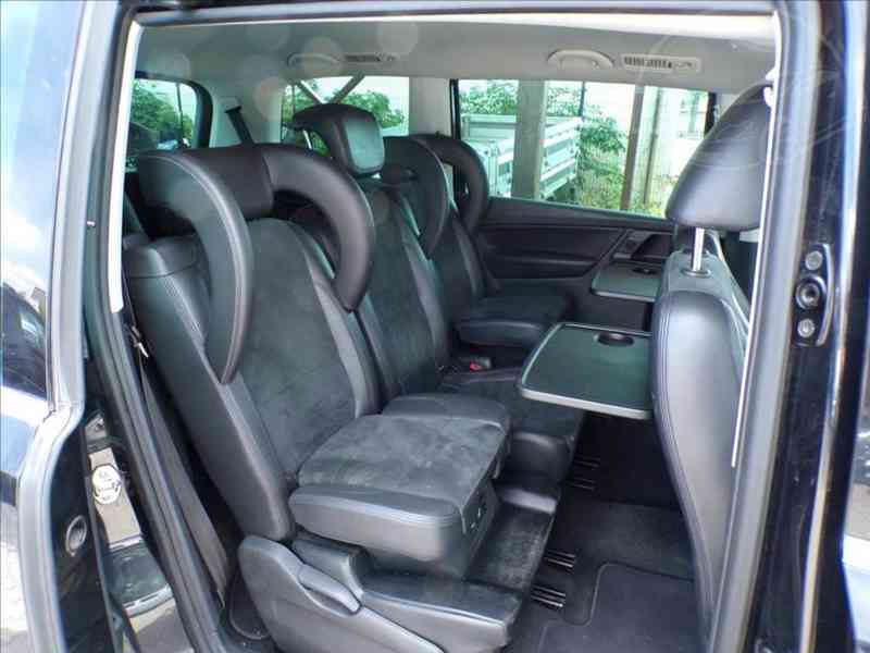 Volkswagen Sharan 2,0 TDI 7.MÍST,TAŽ.ZAŘÍZENÍ - foto 12