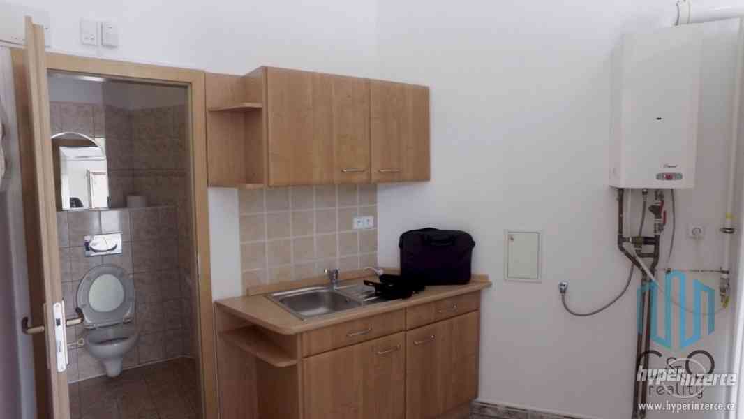 Kyjov - Pronájem komerčních prostor - 24 m2 - foto 5
