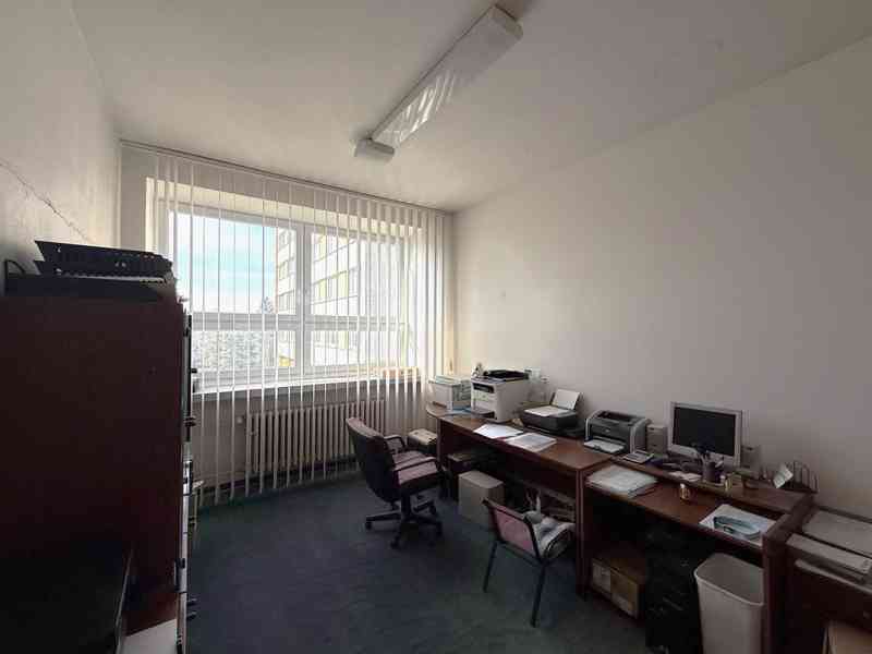 PODNÁJEM ÚTULNÉ KANCELÁŘE O CP CCA 18,57 M2 BRNO – LESNÁ - foto 6