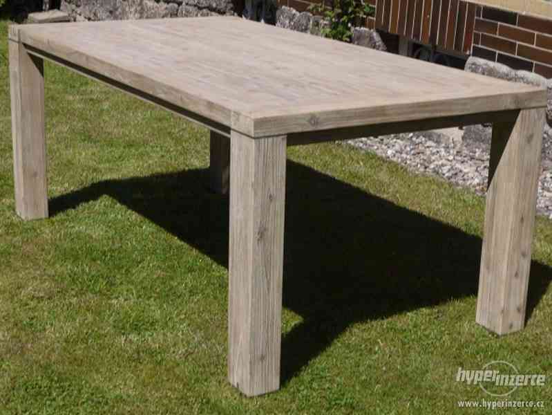 Jídelní stůl Buckley  – masivní dřevo AKÁCIE - foto 2