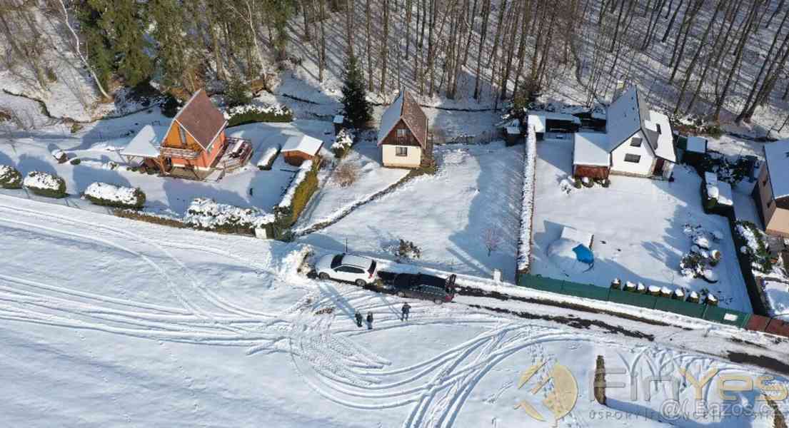 Prodej slunné zahrady s podsklepenou chatkou Stráž nad Nisou - foto 7