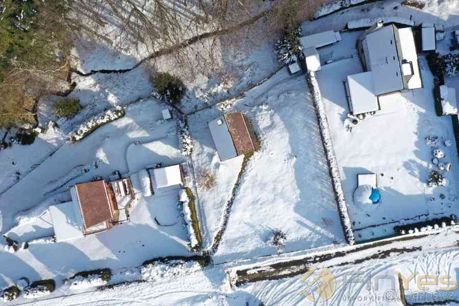 Prodej slunné zahrady s podsklepenou chatkou Stráž nad Nisou - foto 10