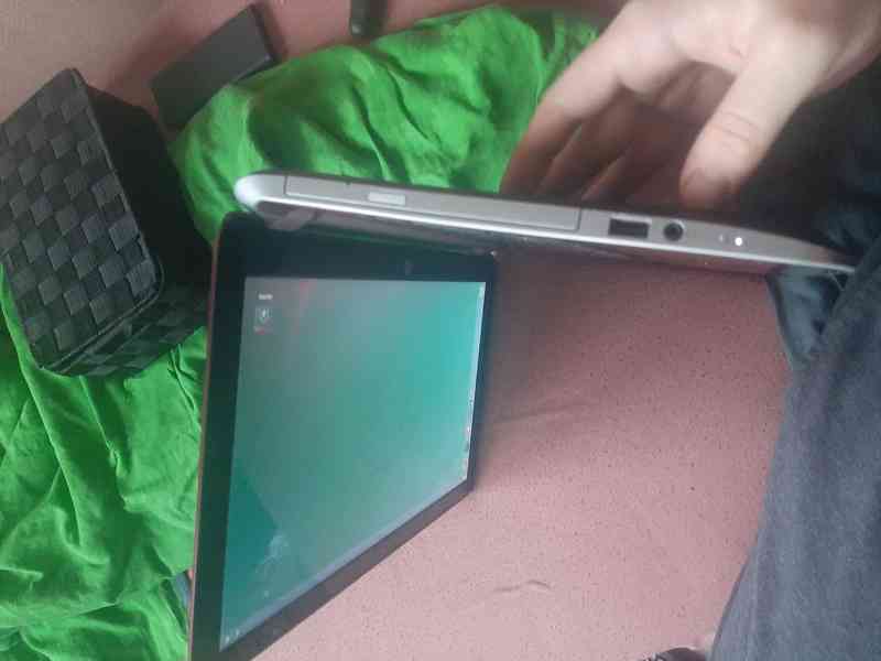 Hp pavilion 15 stav A - foto 6