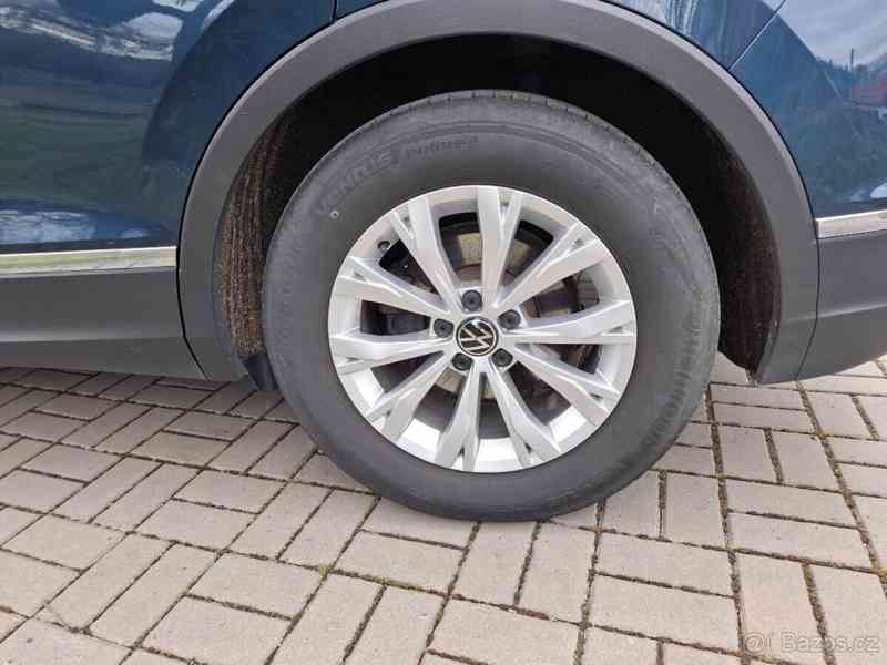 Volkswagen Tiguan 1,5 - foto 18