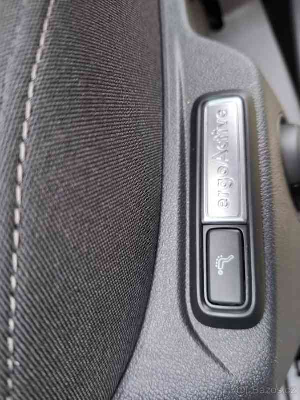 Volkswagen Tiguan 1,5 - foto 13