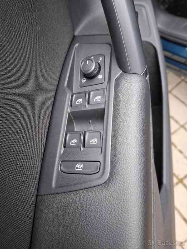 Volkswagen Tiguan 1,5 - foto 14