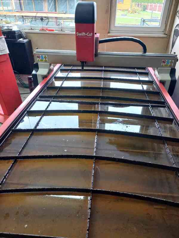 Plazmový řezací stroj Swift-Cut PRO 2500 - foto 4