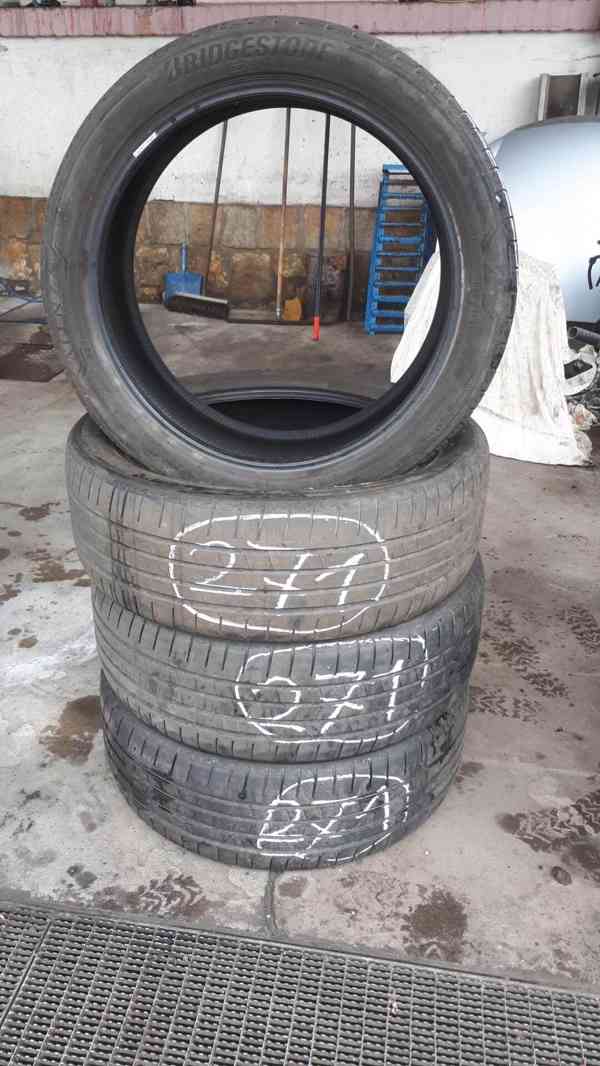 Sada 4 pneu Bridgestone Alenza, 235/45 R20 96W letní - foto 1