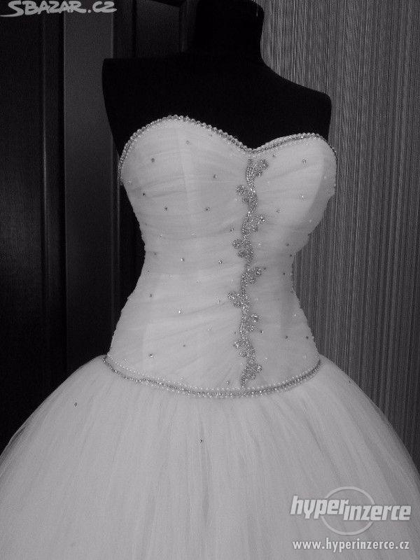 Svatební šaty - foto 4