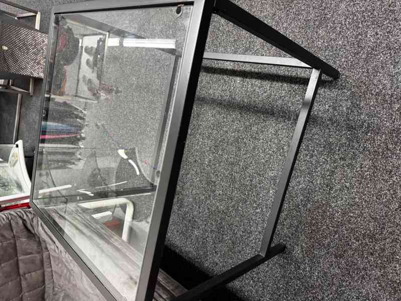 Dva skleněné stolky Ikea - foto 2