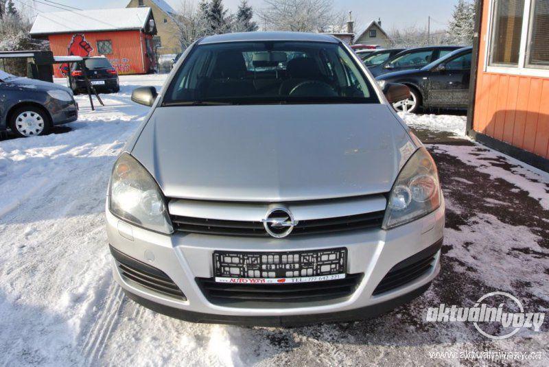Opel Astra, benzín - foto 6