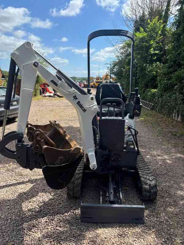 Bagr bobcat e10 mini - foto 13