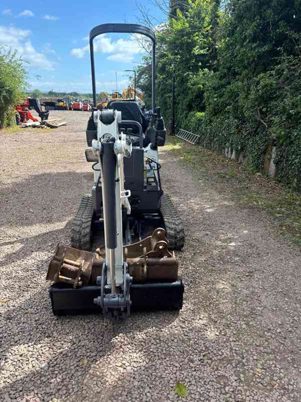 Bagr bobcat e10 mini - foto 6