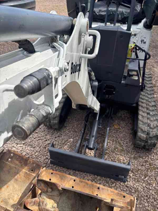 Bagr bobcat e10 mini - foto 8