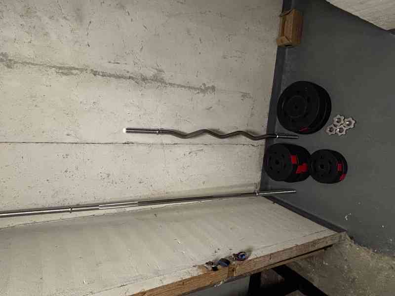 Posilovací lavice se závažím a osami - foto 6