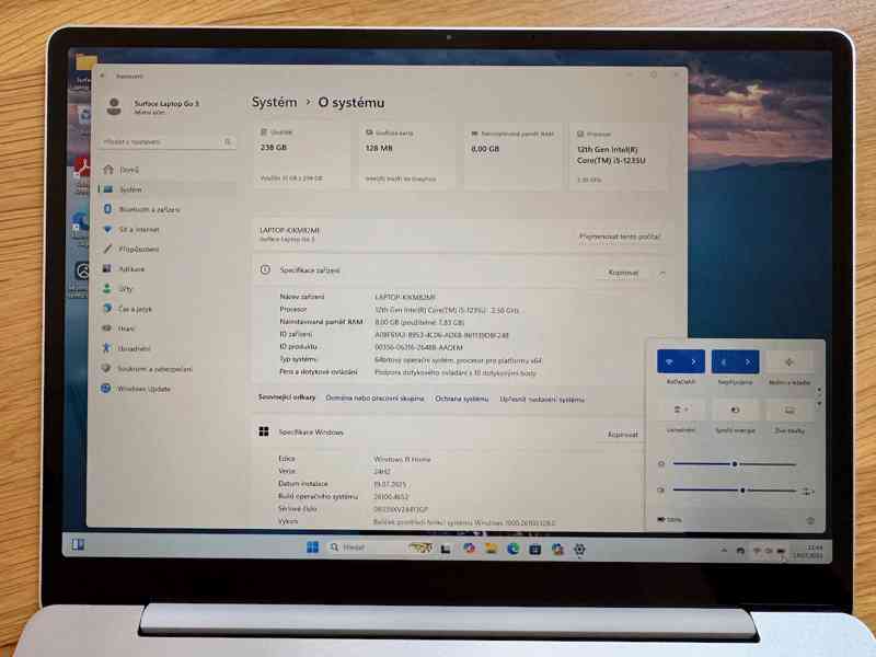 Microsoft Surface Laptop Go 3 256 GB – Windows 11 Pro a obal - foto 3