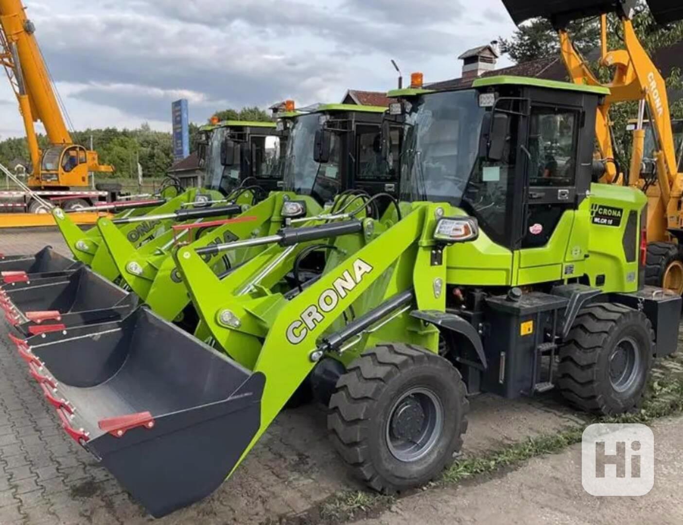 Kloubový nakladač CR15L, Kolový nakladač zelený - foto 1