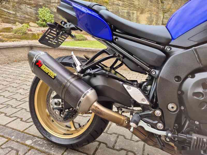 Yamaha FZ 8 N - SUPER STAV - ABS, AKRAPOVIČ 99.000,- Kč - foto 17