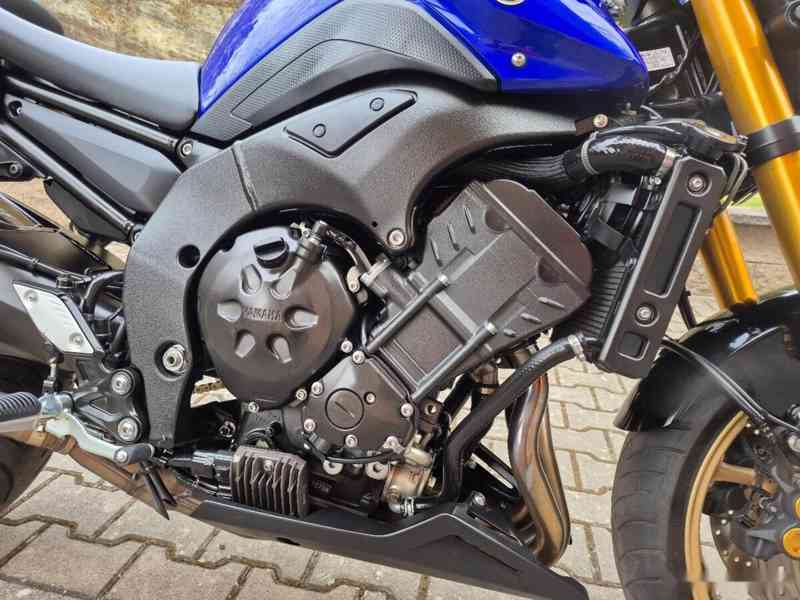Yamaha FZ 8 N - SUPER STAV - ABS, AKRAPOVIČ 99.000,- Kč - foto 16