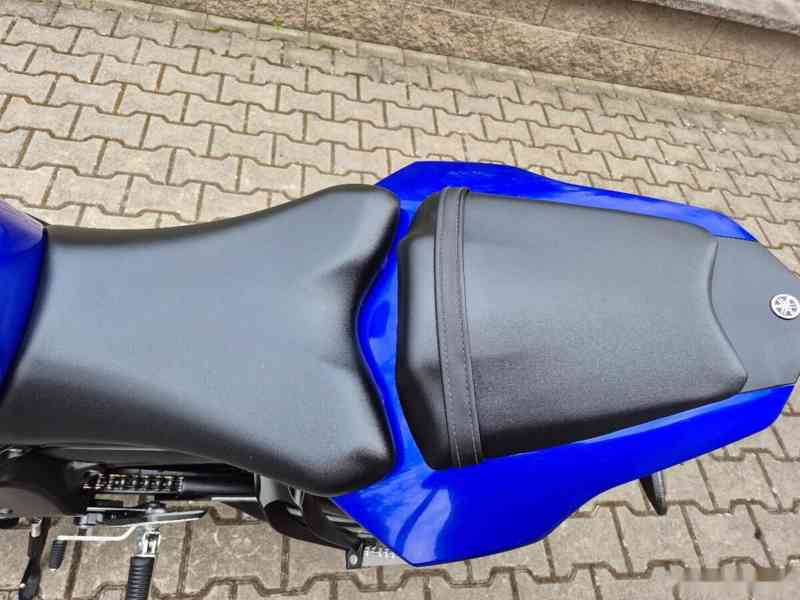Yamaha FZ 8 N - SUPER STAV - ABS, AKRAPOVIČ 99.000,- Kč - foto 11