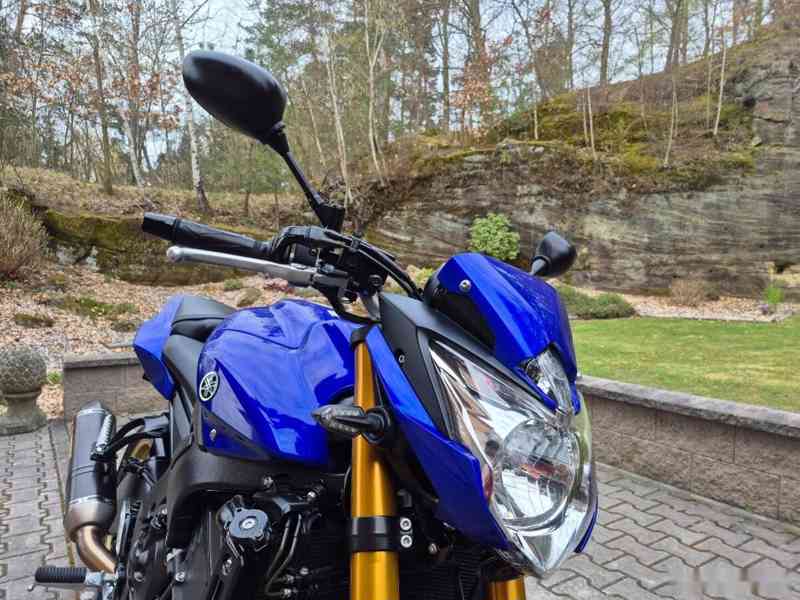 Yamaha FZ 8 N - SUPER STAV - ABS, AKRAPOVIČ 99.000,- Kč - foto 14