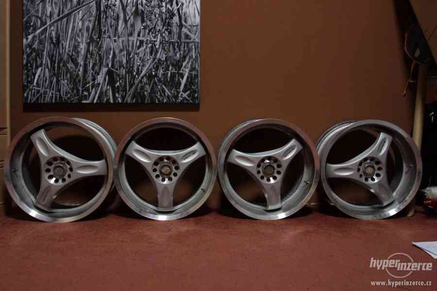 17" 5x100, 8/9J Volk Racing - foto 2