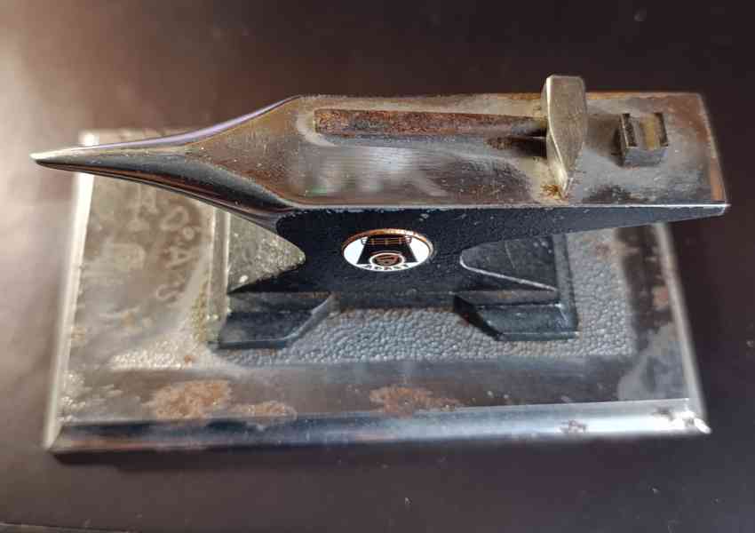 Retro stolní kovové těžítko kovadlina ADAST - foto 2