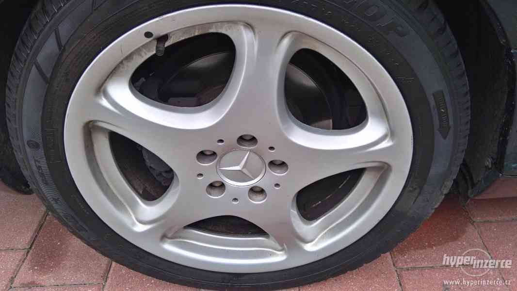 Mercedes-Benz W220 S500 - foto 6