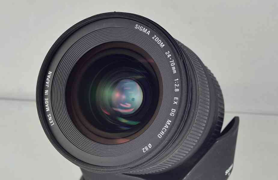 pro Nikon - Sigma DG 24-70mmD F/2.8 EX MACRO - foto 3