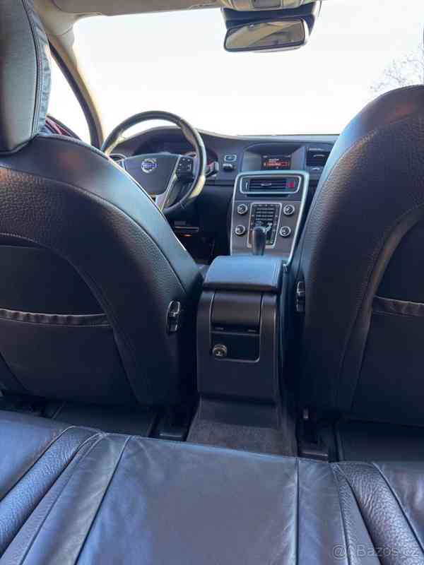 Volvo S60 2,0   2010, 120 kW, 169 000 km - foto 12