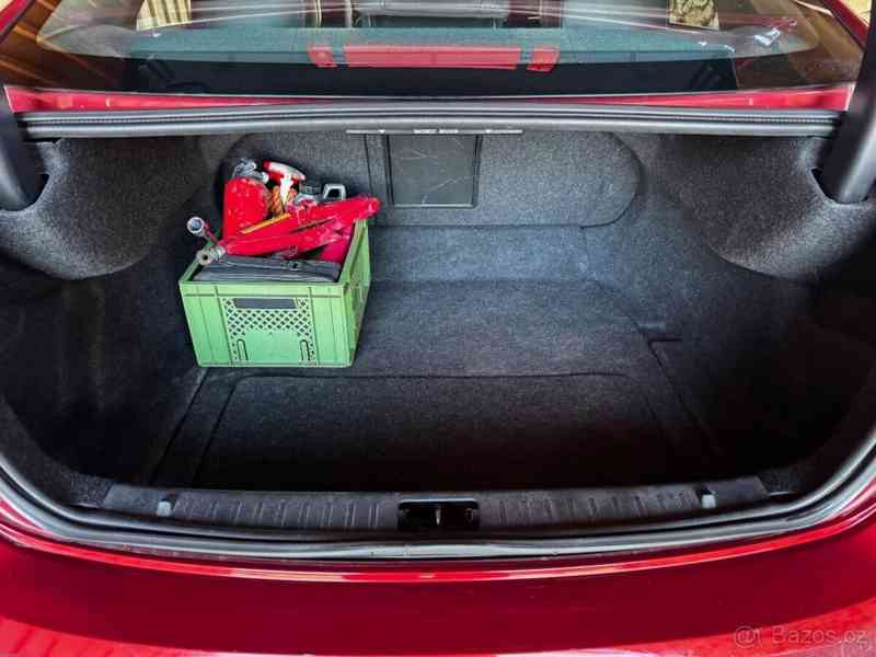 Volvo S60 2,0   2010, 120 kW, 169 000 km - foto 3