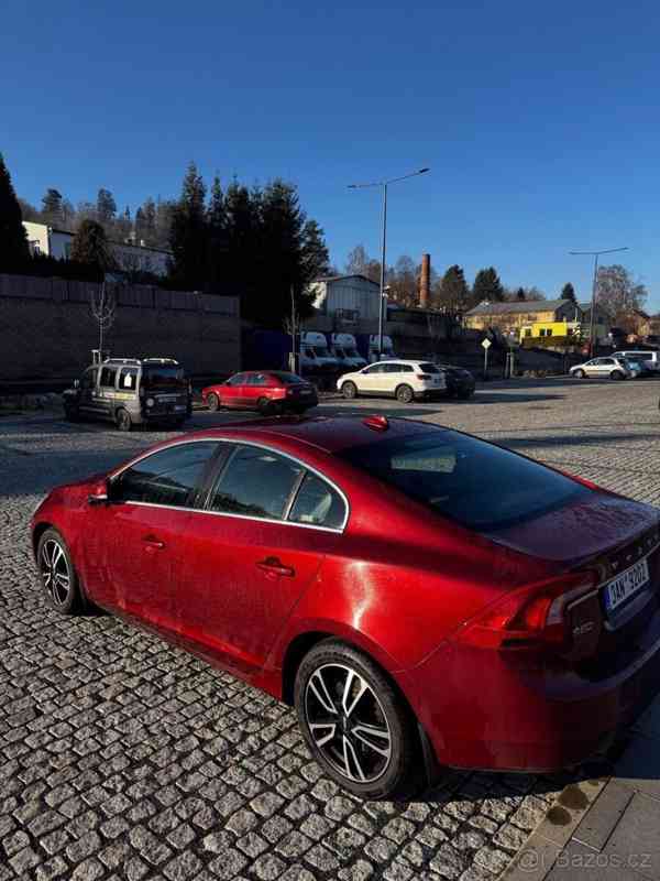 Volvo S60 2,0   2010, 120 kW, 169 000 km - foto 5