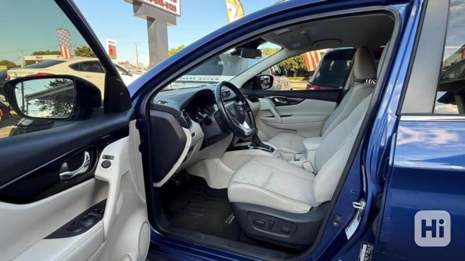 2021 Nissan Rogue Sport 35000 miles  - foto 1