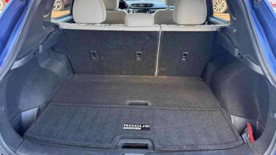 2021 Nissan Rogue Sport 35000 miles  - foto 2