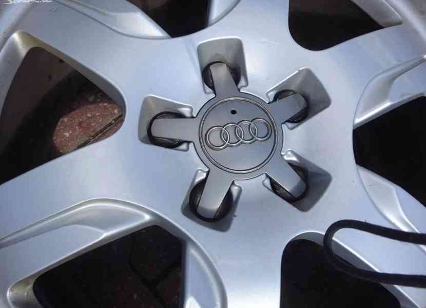 Audi A6 el.kola zimní - foto 2