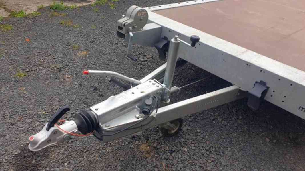 ZÁNOVNÍ 3.5t přívěs plato 3os na 2.7t/5m přepravník plaťák - foto 14