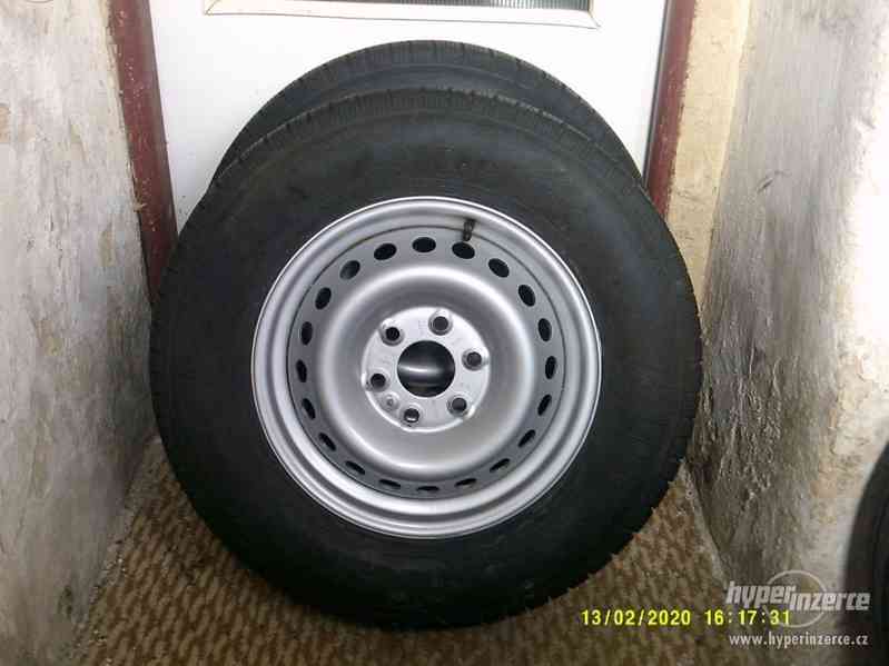 IVECO DAILY 35S17  2x zimní pneu + disk - 235/65  R16  115R - foto 3