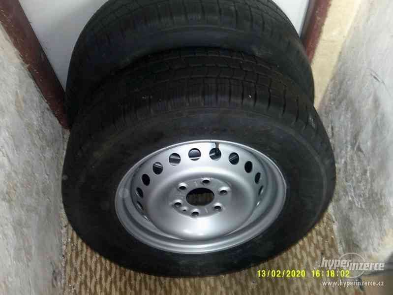 IVECO DAILY 35S17  2x zimní pneu + disk - 235/65  R16  115R - foto 4