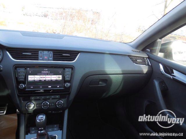 Škoda Octavia 2.0, benzín, r.v. 2015, navigace, kůže - foto 19