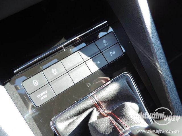 Škoda Octavia 2.0, benzín, r.v. 2015, navigace, kůže - foto 21