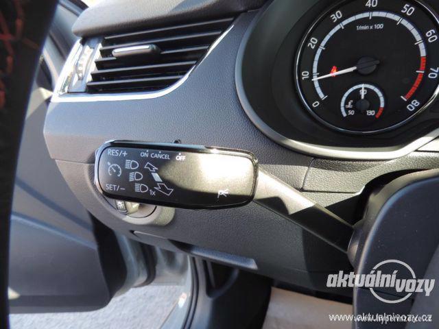 Škoda Octavia 2.0, benzín, r.v. 2015, navigace, kůže - foto 34