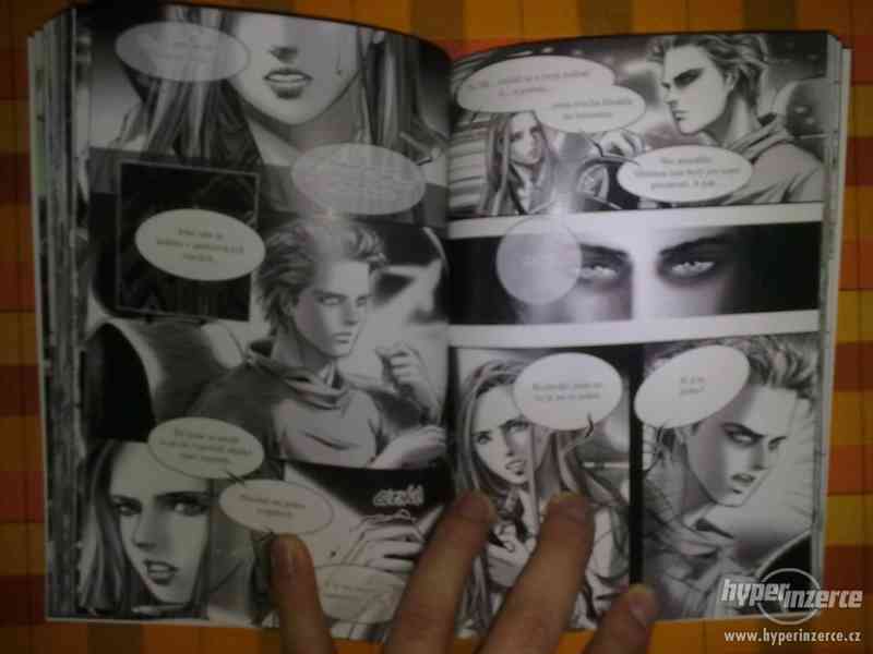 Prodám všechny knihy Twilight (Stmívání), komiks a film. pr. - foto 10