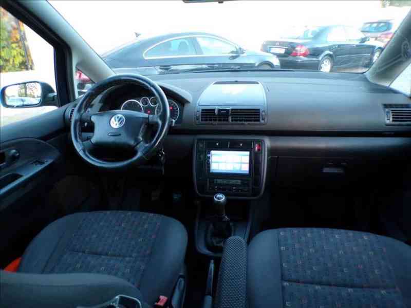 VW Sharan 1,9 TDI-96KW 7 MÍST,TAŽNÉ ZAŘÍZENÍ - foto 5