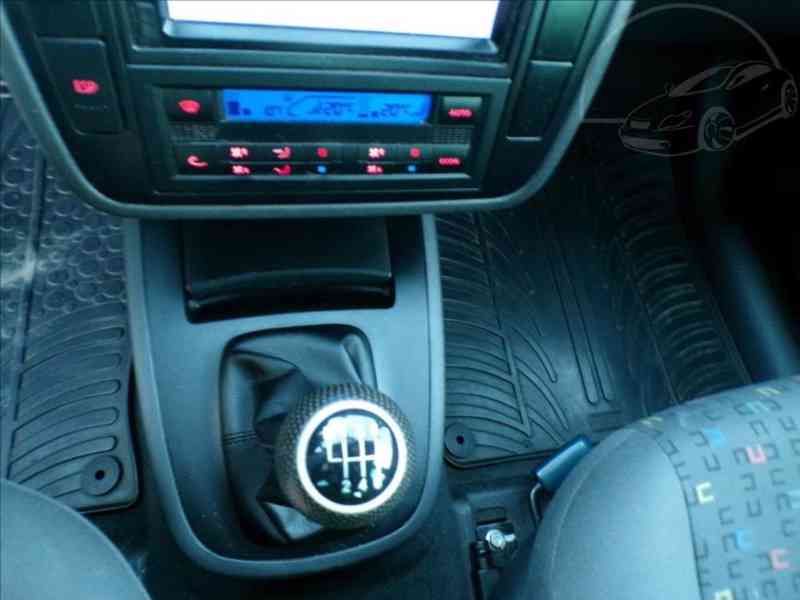 VW Sharan 1,9 TDI-96KW 7 MÍST,TAŽNÉ ZAŘÍZENÍ - foto 7