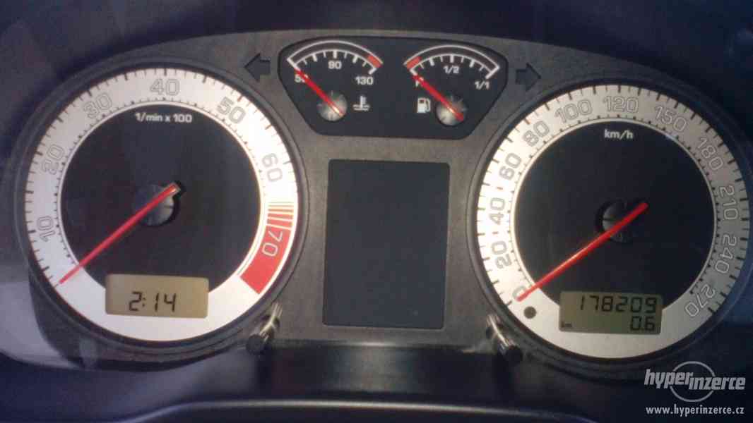 Skoda octavia combi1,8T 132KW,RS - foto 11