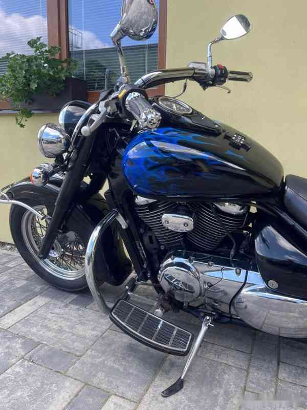 Suzuki VL 800 Volusia - foto 11